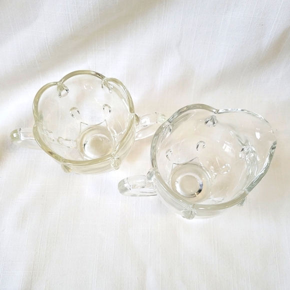 Vintage Indiana Glass Company Teardrop Sugar and Creamer Set - Picture 7 of 11